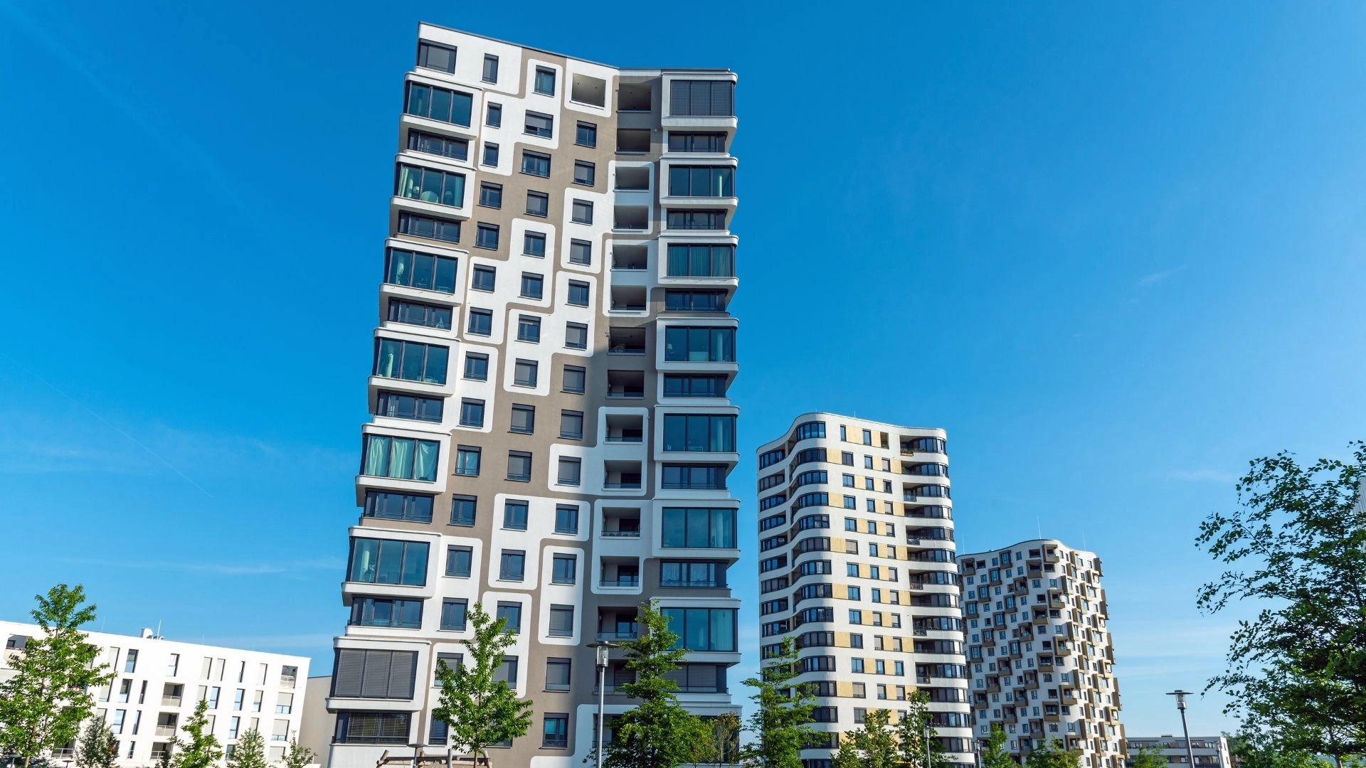 Yüksek Katlı Modern Binalar